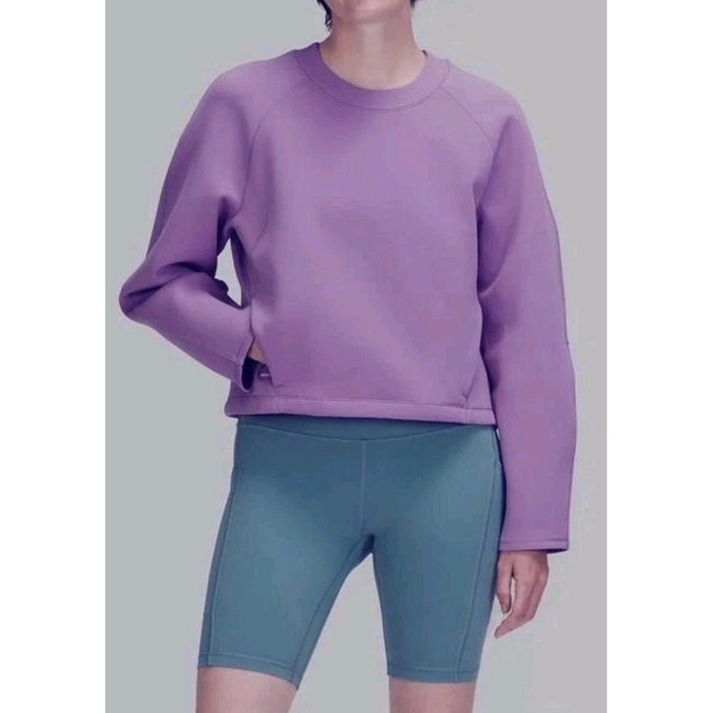 Lululemon Sz 6 AirWrap Crew Crop Waist Zip Pockets Wisteria Purple Long Sleeve